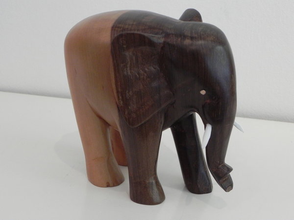 Elefant aus Ebenholz